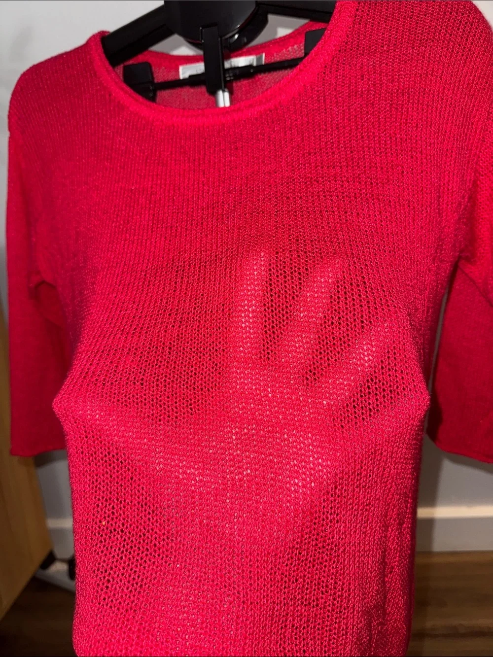 Simons Contemporaine Lightweight Knit Top Summer Sweater Sz Medium Magenta - Picture 4 of 5